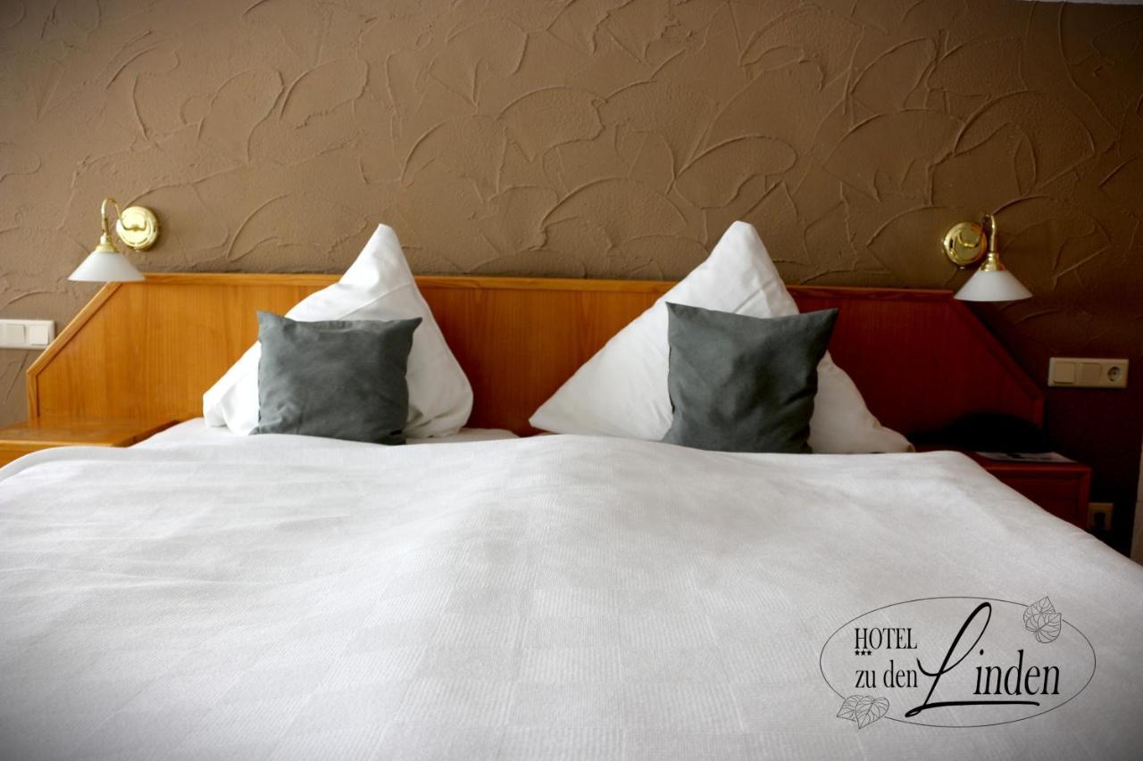 Hotel Zu Den Linden Wachtberg ภายนอก รูปภาพ