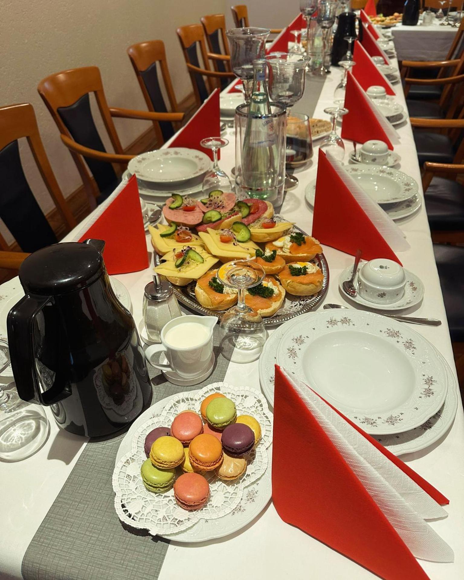 Hotel Zu Den Linden Wachtberg ภายนอก รูปภาพ