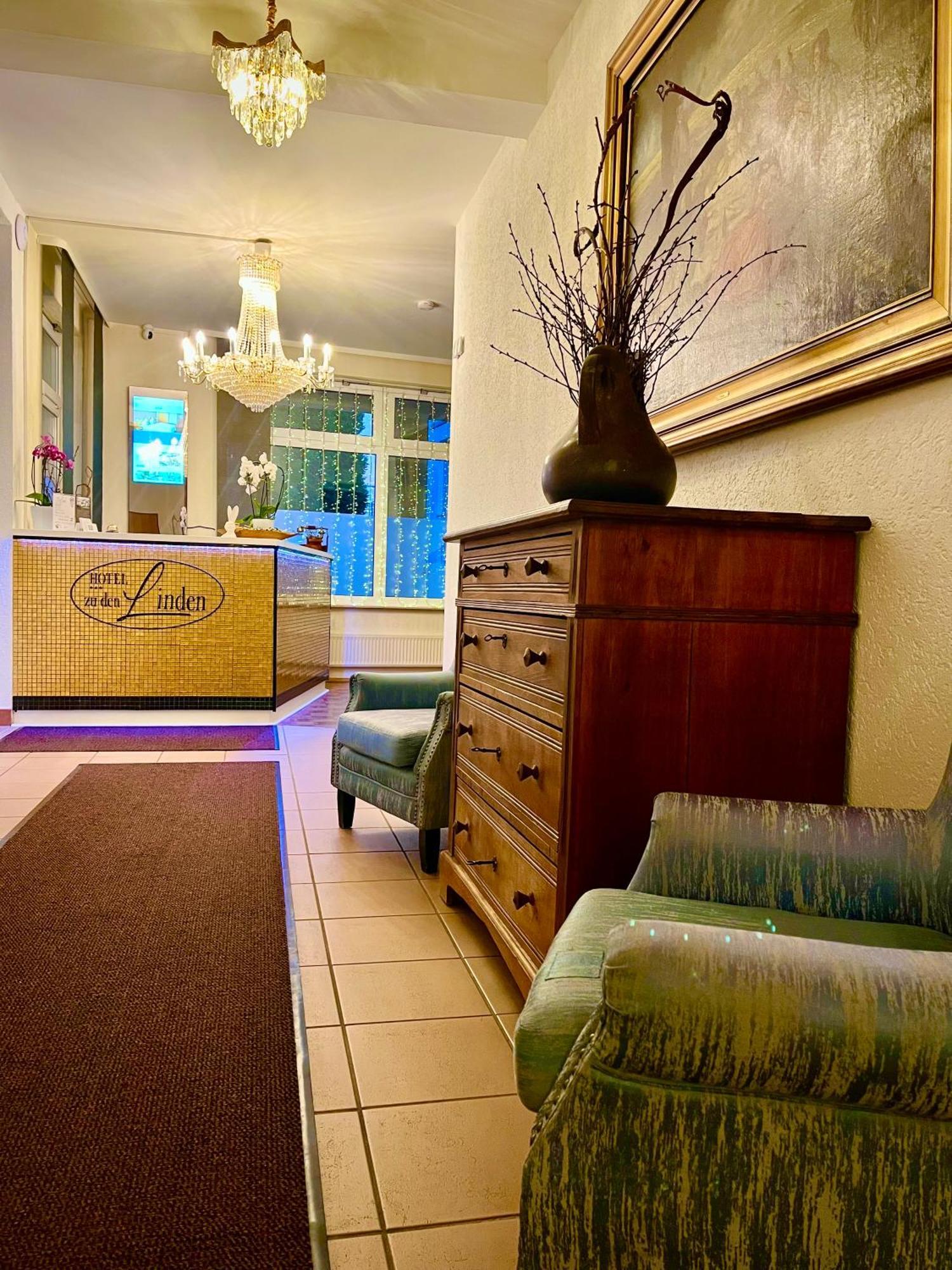 Hotel Zu Den Linden Wachtberg ภายนอก รูปภาพ