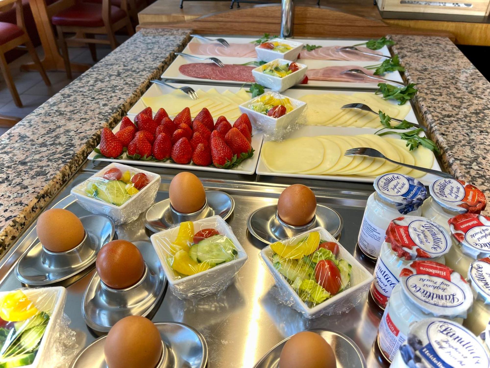Hotel Zu Den Linden Wachtberg ภายนอก รูปภาพ